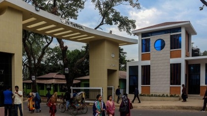 Assistant proctor, 8 others hurt in BCL infighting at CU