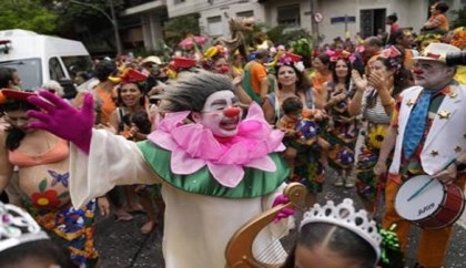 Rio holds first all-out carnival since Covid