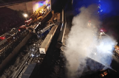Greece Transport Minister resigns over fatal train crash