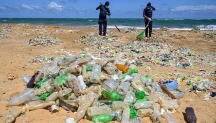 G7 members commit to ending new plastic pollution by 2040