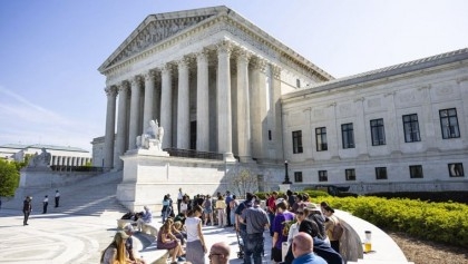 US Supreme Court preserves access to abortion pill -- for now