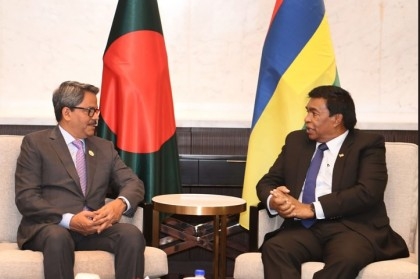 State Minister for Foreign Affairs Shahriar Alam calls on President of Mauritius
