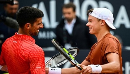 Top seeds Djokovic, Swiatek fall in Italian Open quarter-finals