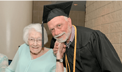 72-Year-old man graduates from college with his 98-year-old mother in attendance