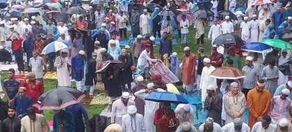Sholakia hosts yet another largest Eid jamaat