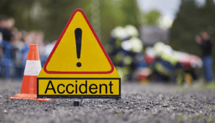 2 people killed in a road crash in Kushtia's Kumarkhali