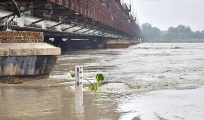 Delhi river reaches record high in monsoon floods
