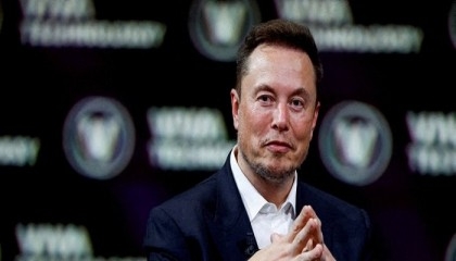 Musk offers legal aid for users in trouble at work over X posts