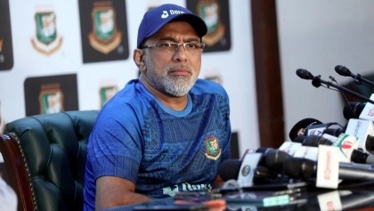 Hathurusingha in Dhaka to guide national team for Asia Cup

