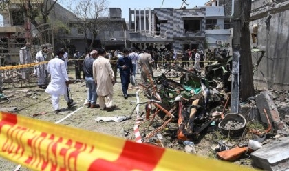A rocket launcher shell accidentally explodes at a home in southern Pakistan, 8 people are dead