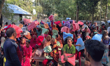 Bashundhara Group distributes warm clothes in Gaibandha