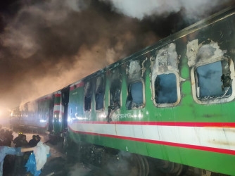 IN PHOTOS: Benapole Express train fire tragedy