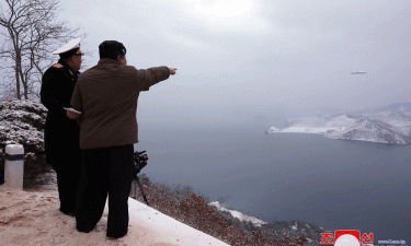 Kim oversaw test of cruise missiles launched from submarine