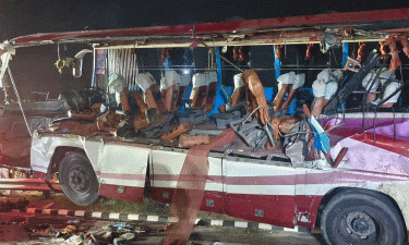 Bus-Truck collision on Bangabandhu Expressway kills 4
