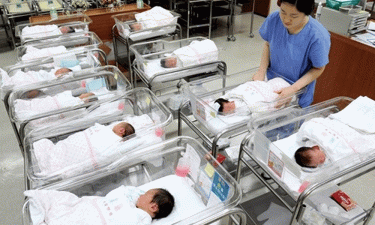 South Korea birth rate falls to all-time low