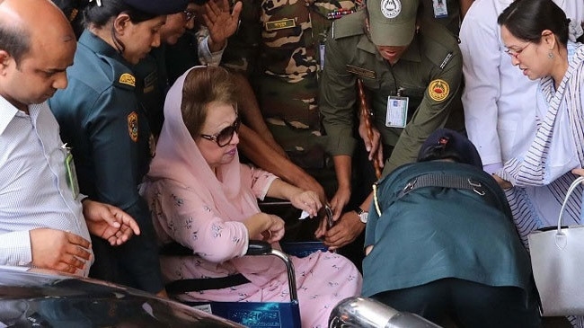 Khaleda Zia being taken to Evercare as health condition worsens