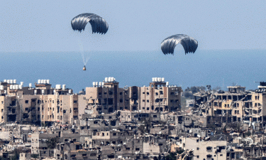 Intense Israeli bombardment hits southern Gaza
