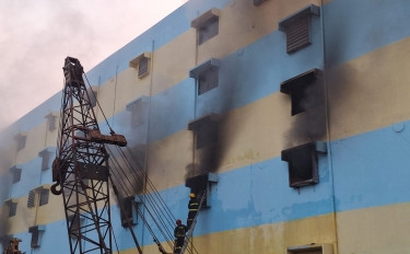 Fire breaks out at Chattogram shoe factory