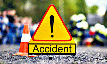 Two killed as truck hits bicycle in Meherpur