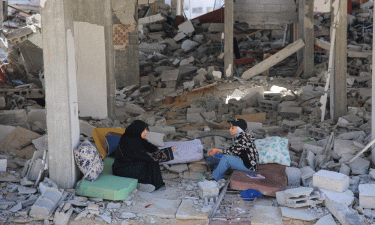 Death toll in Gaza war rises to 33,037