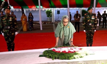 PM pays glowing tributes to Bangabandhu in Tungipara