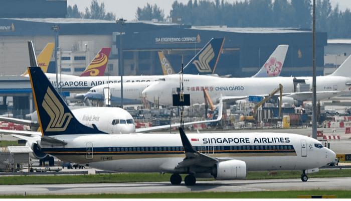 Fighter jets escort Singapore Airlines plane after bomb hoax