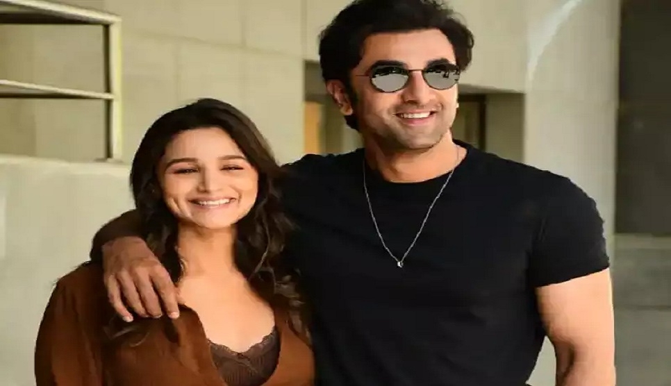 9 Times Ranbir Kapoor and Alia Bhatt had a strong twinning game