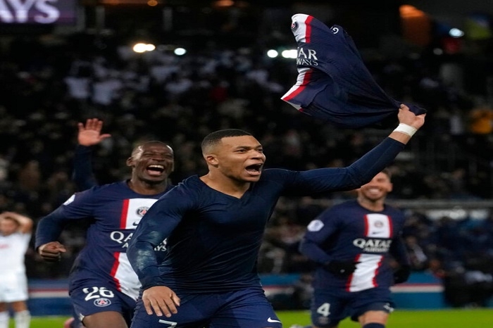 Mbappé stars as PSG beat 10-man Lens