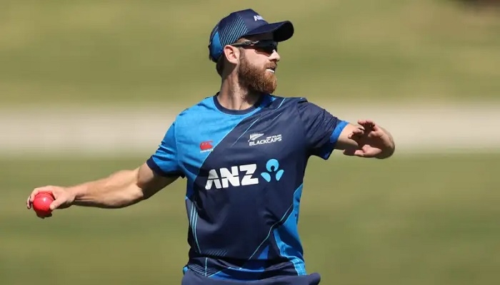 NZ captain Kane Williamson fractures thumb but will stay at Cricket World  Cup