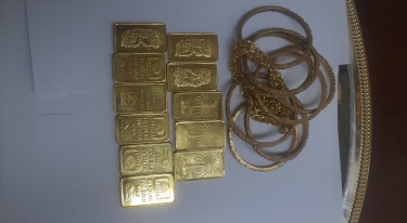 2kg gold seized at Dhaka airport