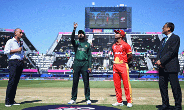 Pakistan choose to bowl against Canada in do-or-die clash