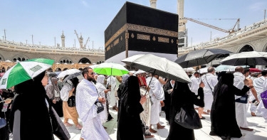 Hajj death toll passes 900