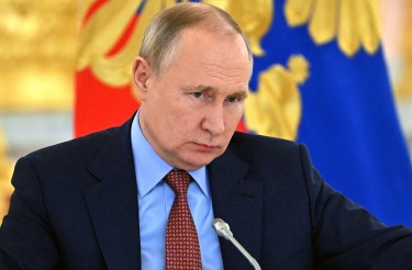Putin says S Korea sending weapons to Ukraine would be 'big mistake'