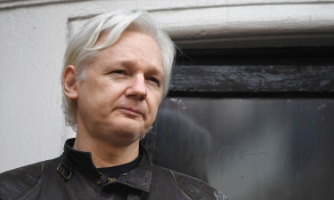 WikiLeaks says Julian Assange is 'free,' has left UK