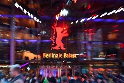 Berlin film fest to award top prizes as stars return

