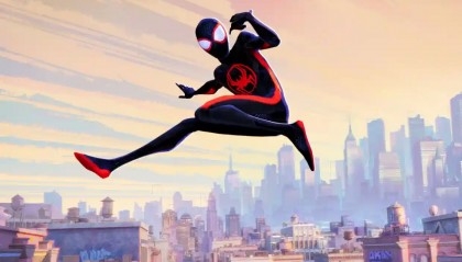 'Spider-Man' swings back to top of the box office