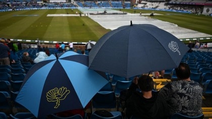 Rain delays third day of third Ashes Test