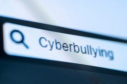 Pakistan: Cyberbullying, digital violence worsens pains of working women

