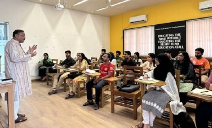 Dr Hasan teaches at DU despite busy life