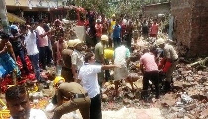 West Bengal: Eight dead, five injured in illegal firecracker factory explosion