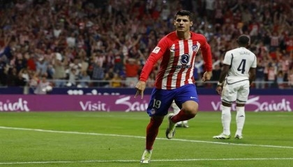 Morata brace helps Atletico end Real Madrid winning streak