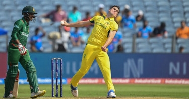 Maxwell out, Smith back as Australia bowl against Bangladesh