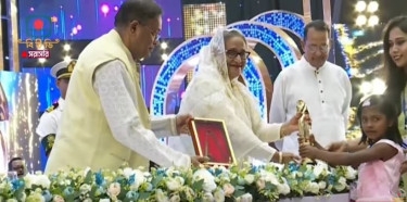 PM hands over National Film Award-2022 to 32 recipients