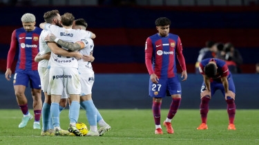 Girona stun champions Barca to take Liga lead