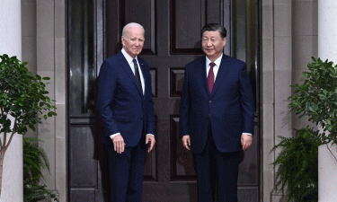 Xi says willing to work with US for stable relationship