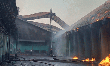 $60-70m sugar destroyed in S Alam warehouse fire in Ctg