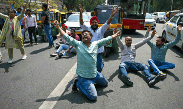 Kejriwal appears before India court after arrest