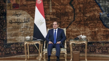 Egypt's Sisi begins third term, after economic bailout