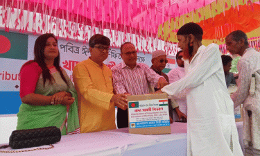Bangladesh-India Friendship Society distributes foods among poor
