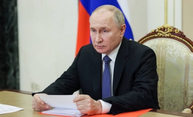 Putin discusses danger of floods with governors of Tyumen, Kurgan Regions